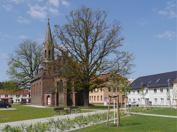 Kirche_Dorfanger_Grosskoschen