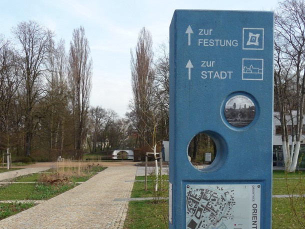 Informationsstele_Schlosspark_Senftenberg