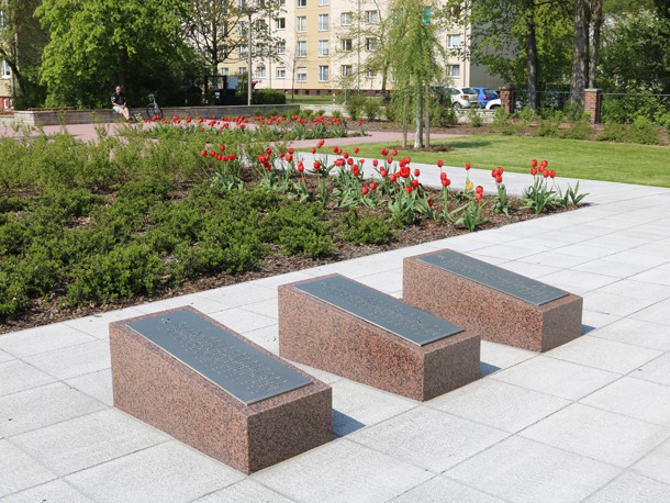 Namenstafel_Sowjetischer_Ehrenfriedhof_Senftenberg